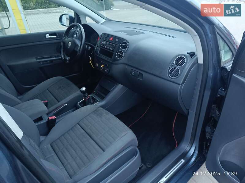 Хэтчбек Volkswagen Golf Plus 2006 в Городке