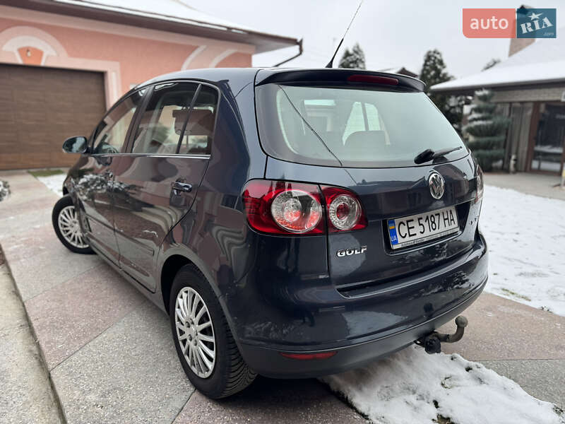 Хетчбек Volkswagen Golf Plus 2005 в Новоселиці