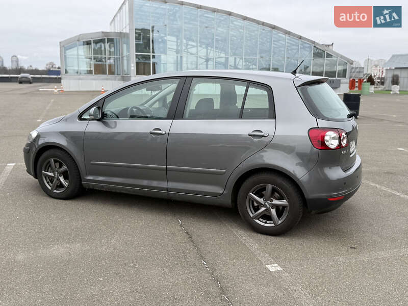 Хэтчбек Volkswagen Golf Plus 2005 в Киеве