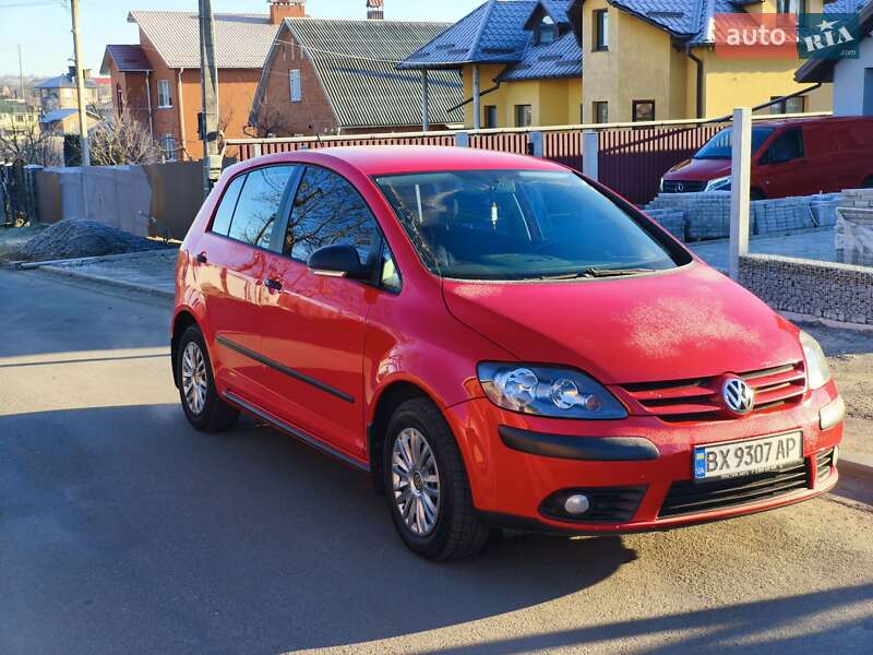 Хэтчбек Volkswagen Golf Plus 2008 в Хмельницком