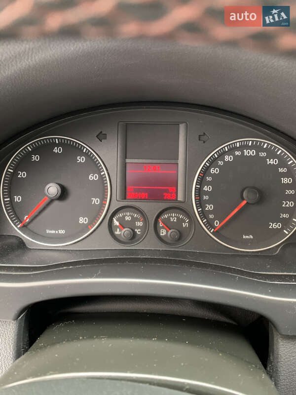 Хетчбек Volkswagen Golf Plus 2006 в Чернігові фото 25 Хетчбек Volkswagen Golf Plus 2006 в Чернігові