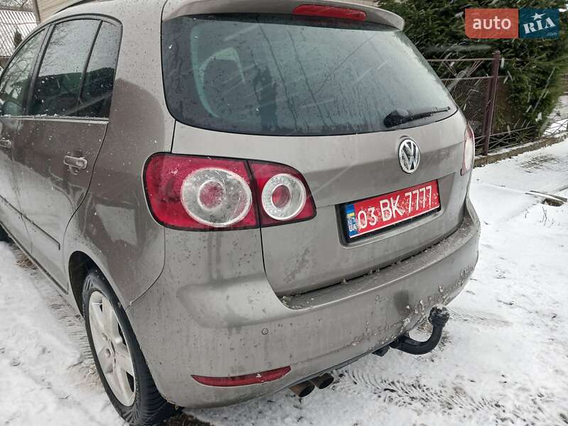 Хетчбек Volkswagen Golf Plus 2013 в Великій Багачці