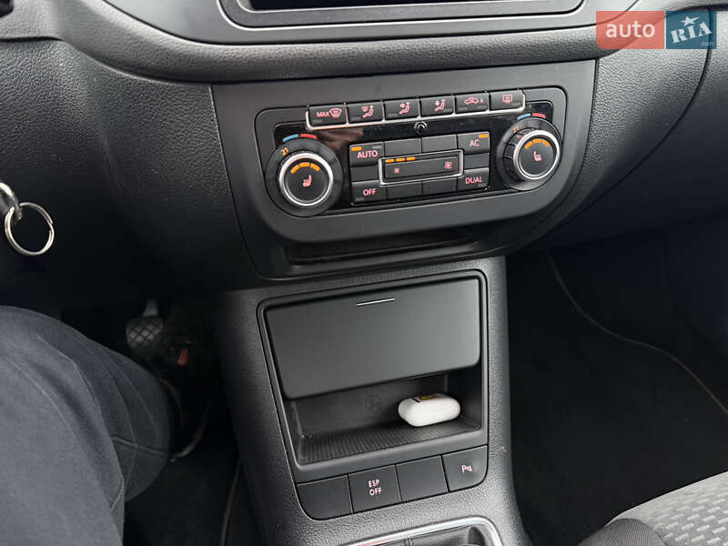 Хетчбек Volkswagen Golf Plus 2009 в Звягелі