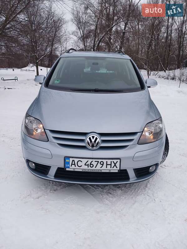 Хетчбек Volkswagen Golf Plus 2008 в Сумах