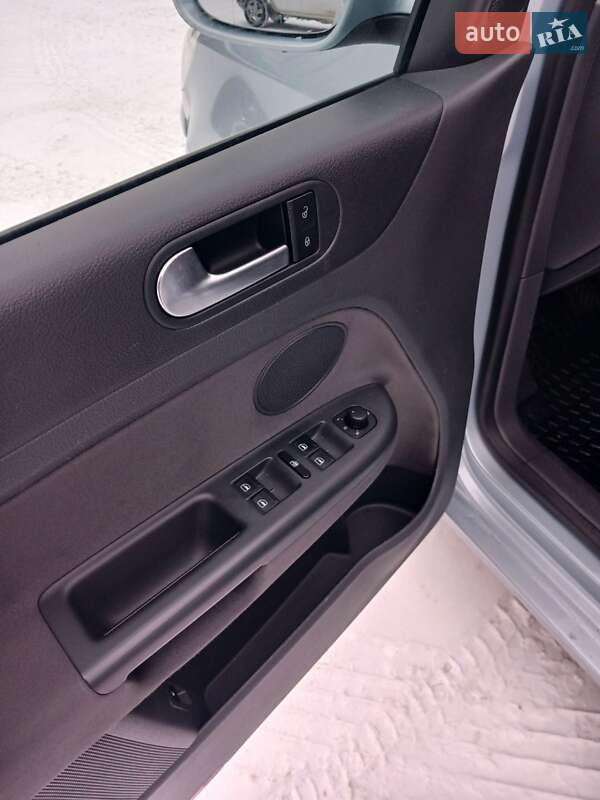 Хетчбек Volkswagen Golf Plus 2008 в Сумах