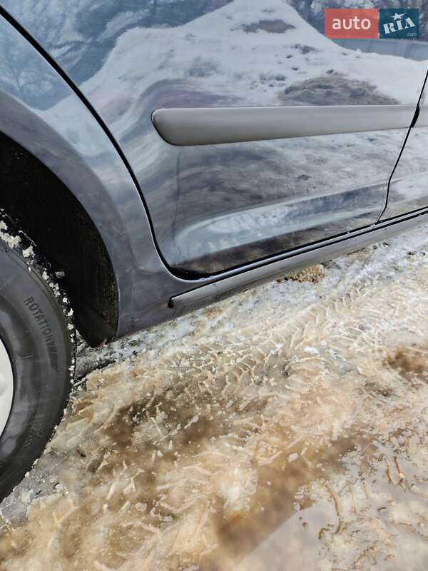 Хэтчбек Volkswagen Golf Plus 2008 в Лубнах