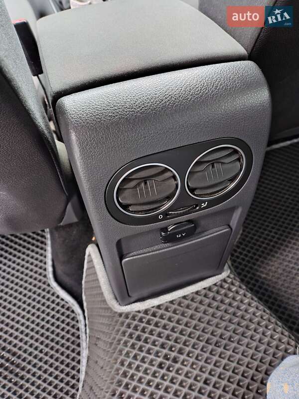 Хэтчбек Volkswagen Golf Plus 2008 в Лубнах