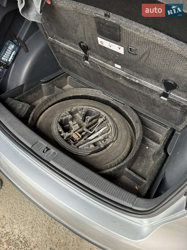 Хэтчбек Volkswagen Golf Plus 2005 в Полтаве фото 3 Хэтчбек Volkswagen Golf Plus 2005 в Полтаве