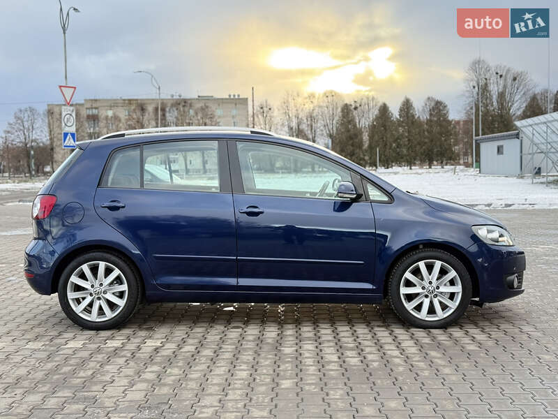 Хэтчбек Volkswagen Golf Plus 2009 в Владимире фото 23 Хэтчбек Volkswagen Golf Plus 2009 в Владимире