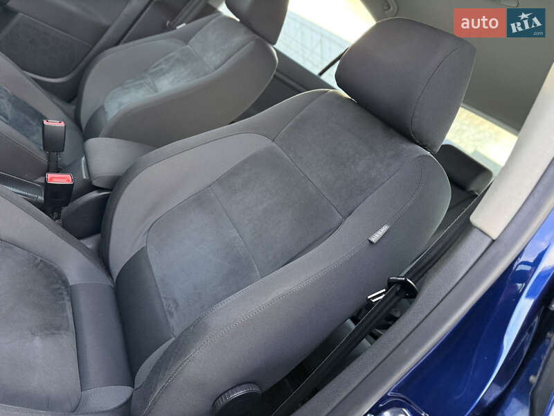 Хэтчбек Volkswagen Golf Plus 2009 в Владимире фото 61 Хэтчбек Volkswagen Golf Plus 2009 в Владимире