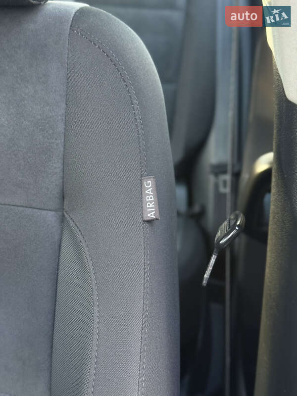 Хэтчбек Volkswagen Golf Plus 2009 в Владимире фото 65 Хэтчбек Volkswagen Golf Plus 2009 в Владимире