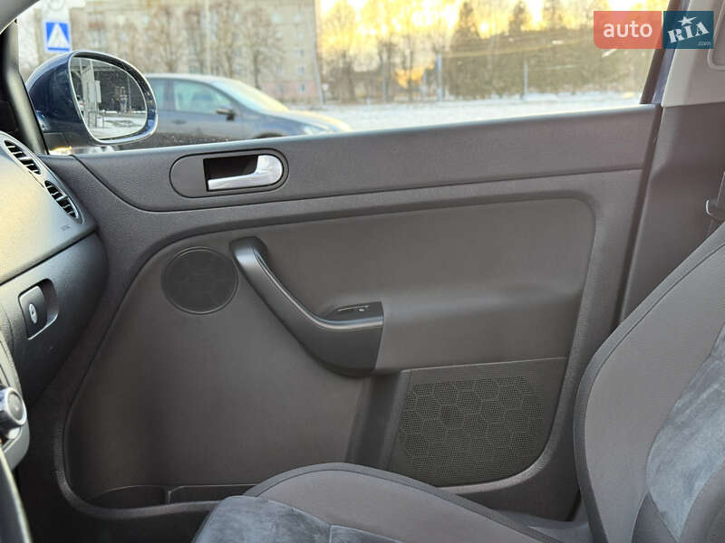 Хэтчбек Volkswagen Golf Plus 2009 в Владимире фото 67 Хэтчбек Volkswagen Golf Plus 2009 в Владимире