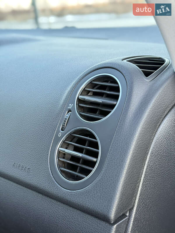 Хэтчбек Volkswagen Golf Plus 2009 в Владимире фото 120 Хэтчбек Volkswagen Golf Plus 2009 в Владимире