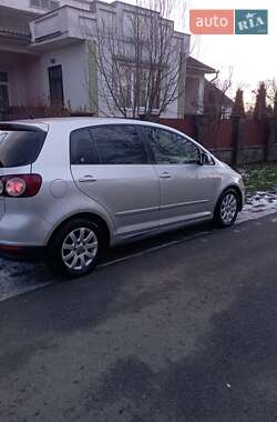 Хетчбек Volkswagen Golf Plus 2005 в Ужгороді
