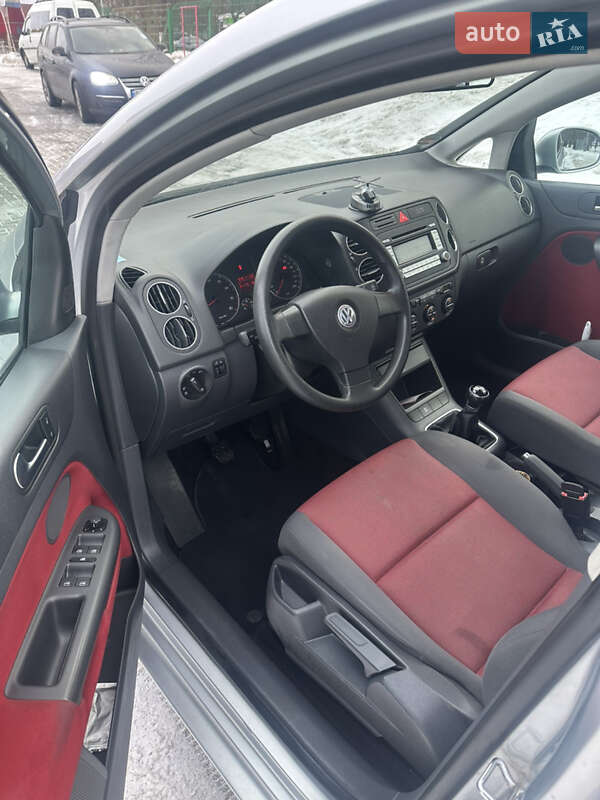 Хетчбек Volkswagen Golf Plus 2007 в Рівному