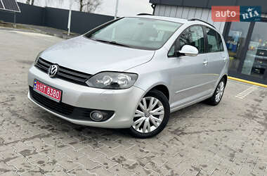 Хэтчбек Volkswagen Golf Plus 2009 в Владимире