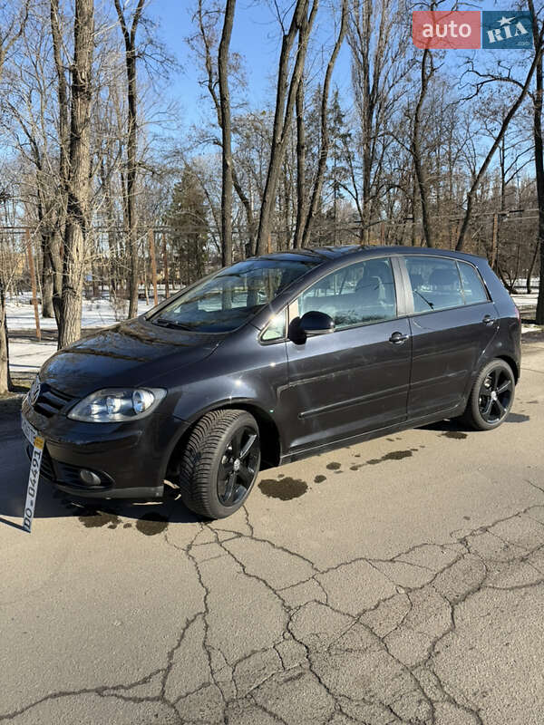 Хэтчбек Volkswagen Golf Plus 2006 в Киеве