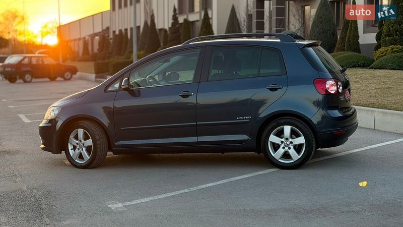 Хэтчбек Volkswagen Golf Plus 2008 в Запорожье