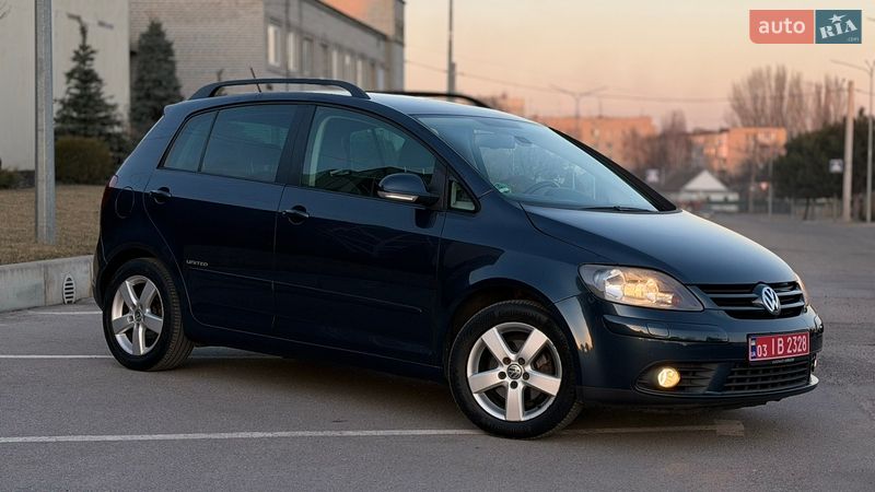Хэтчбек Volkswagen Golf Plus 2008 в Запорожье