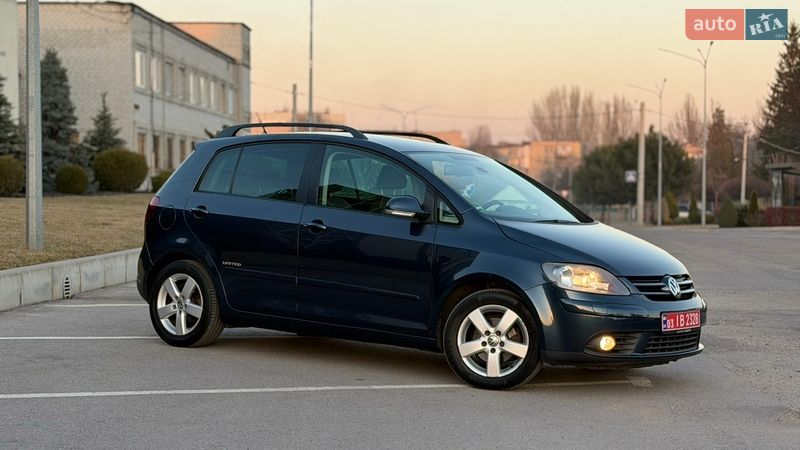 Хэтчбек Volkswagen Golf Plus 2008 в Запорожье