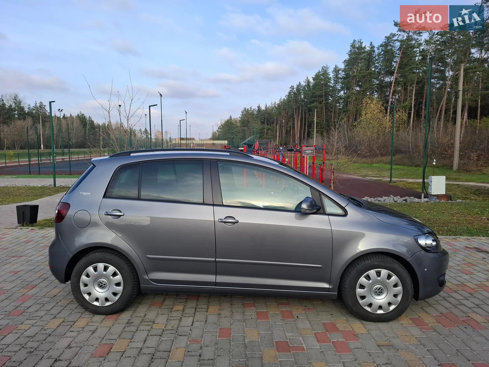 2010 Volkswagen Golf Plus - мініатюра 2