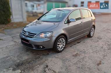 Хетчбек Volkswagen Golf Plus 2006 в Рокитному