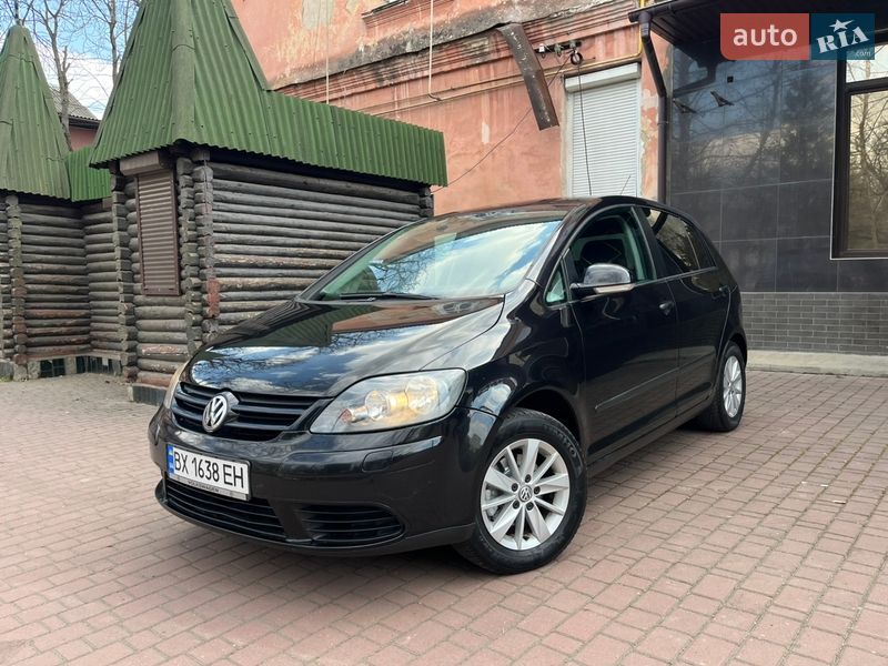 Хэтчбек Volkswagen Golf Plus 2005 в Могилев-Подольске