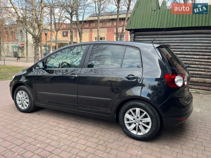 Хэтчбек Volkswagen Golf Plus 2005 в Могилев-Подольске