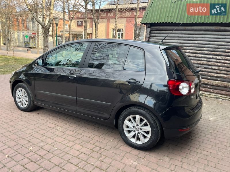 Хэтчбек Volkswagen Golf Plus 2005 в Могилев-Подольске