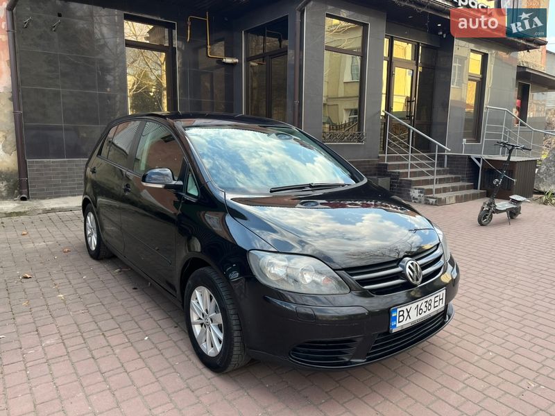 Хэтчбек Volkswagen Golf Plus 2005 в Могилев-Подольске