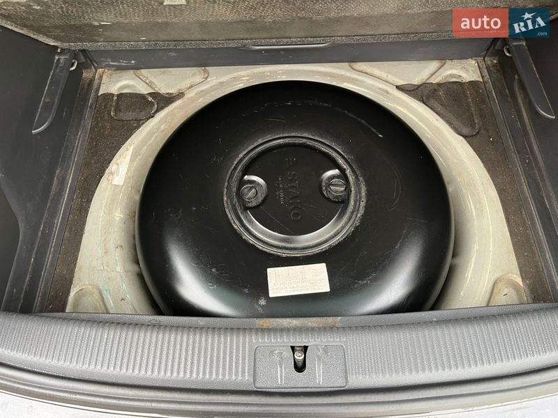 Хэтчбек Volkswagen Golf Plus 2005 в Могилев-Подольске