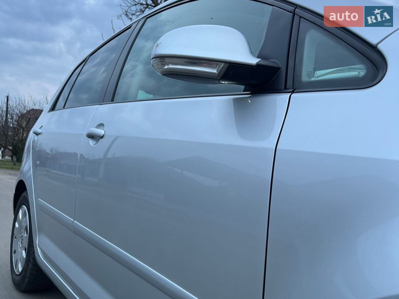 Хэтчбек Volkswagen Golf Plus 2005 в Ковеле