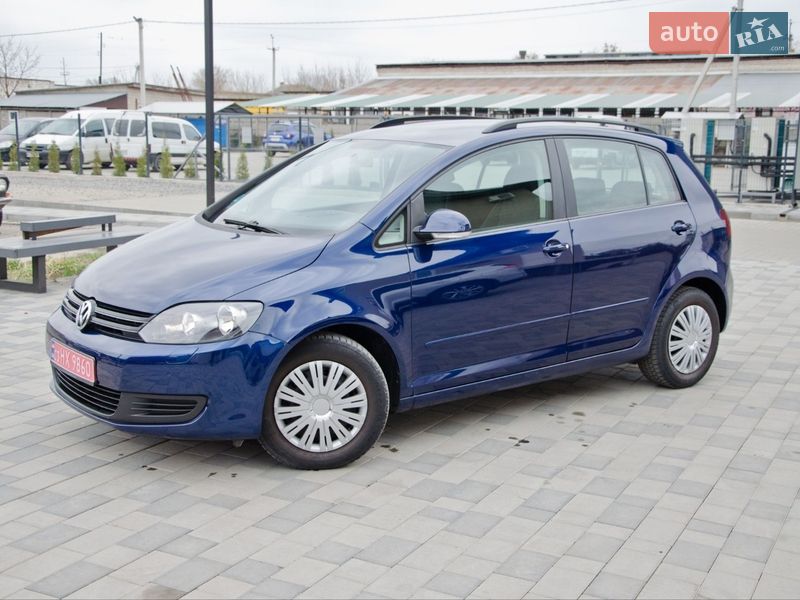 Хэтчбек Volkswagen Golf Plus 2010 в Сарнах