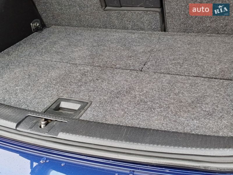 Хэтчбек Volkswagen Golf Plus 2010 в Сарнах