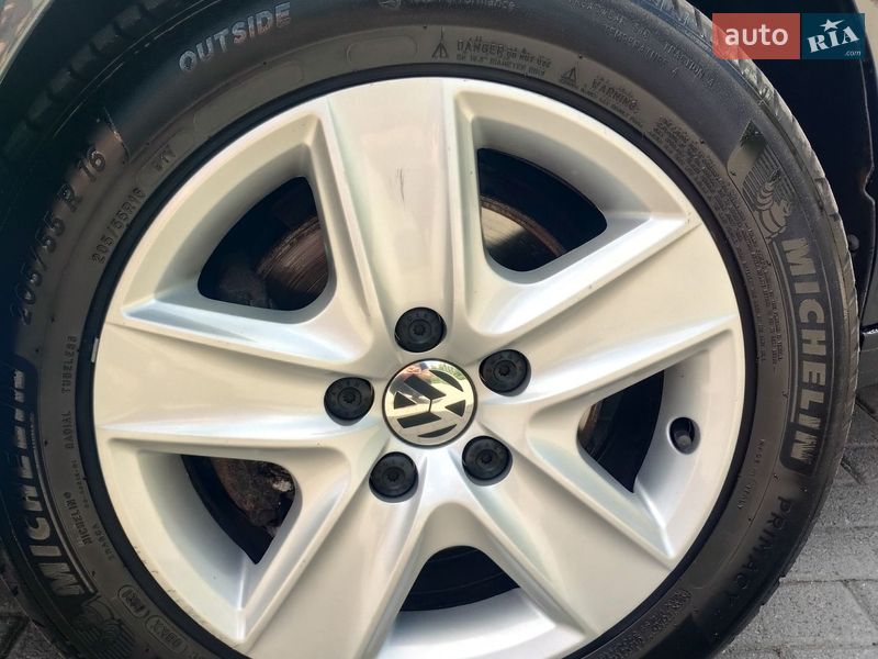 Хэтчбек Volkswagen Golf Plus 2009 в Харькове