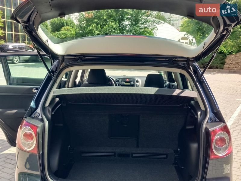 Хэтчбек Volkswagen Golf Plus 2009 в Харькове