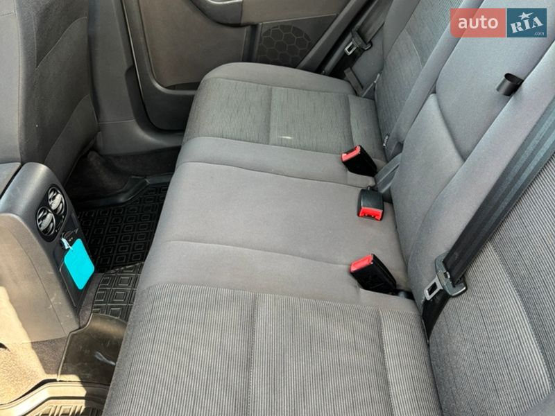 Хэтчбек Volkswagen Golf Plus 2005 в Сарнах