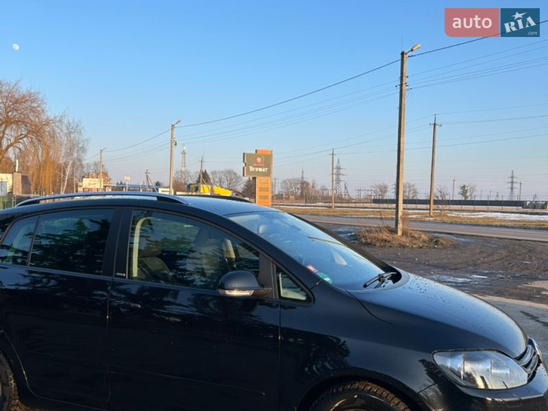 Хетчбек Volkswagen Golf Plus 2012 в Березному