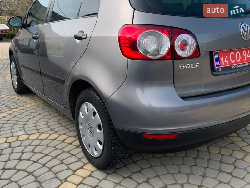 Хэтчбек Volkswagen Golf Plus 2006 в Ивано-Франковске