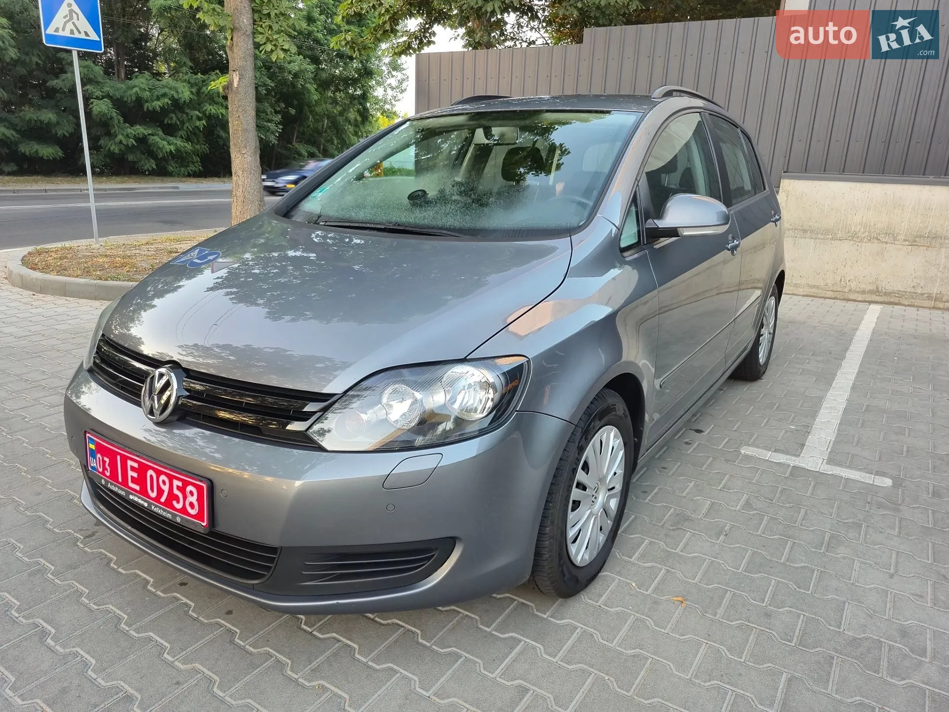 2010 Volkswagen Golf Plus - мініатюра 11