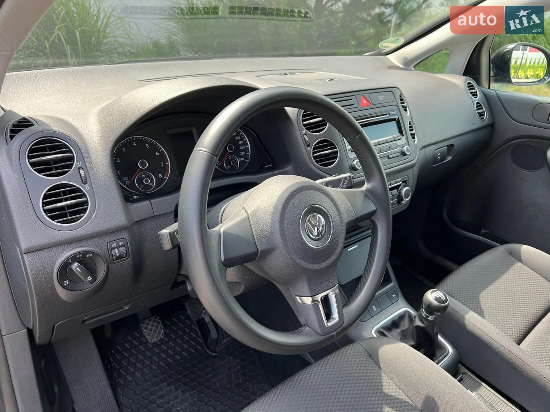 2010 Volkswagen Golf Plus - мініатюра 39