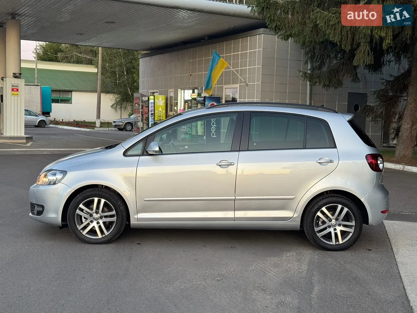 2011 Volkswagen Golf Plus - мініатюра 2