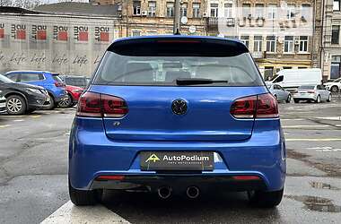 Хэтчбек Volkswagen Golf R 2012 в Киеве
