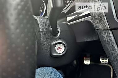 Хэтчбек Volkswagen Golf R 2012 в Киеве