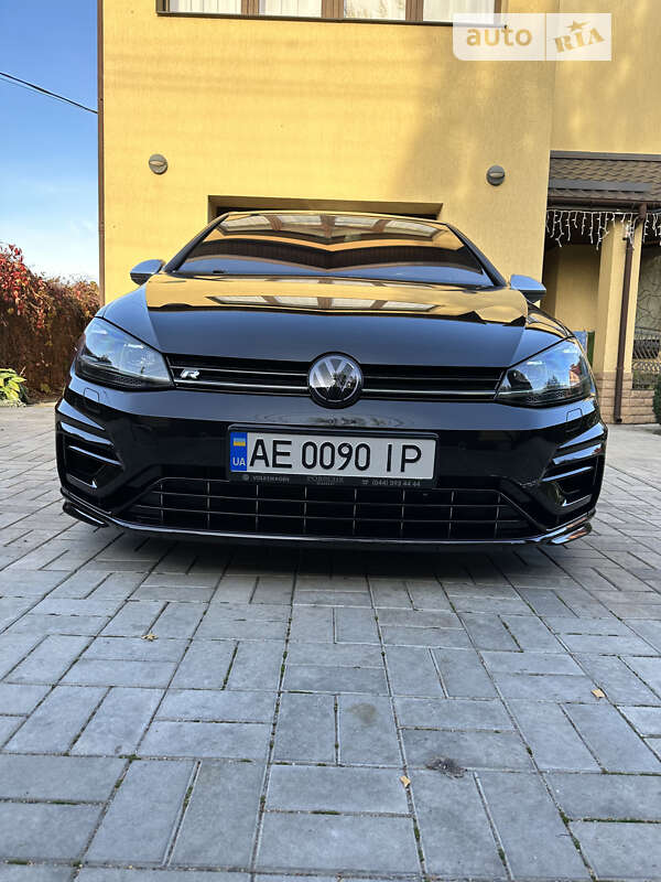 Хэтчбек Volkswagen Golf R 2019 в Днепре