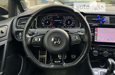 Хэтчбек Volkswagen Golf R 2020 в Киеве