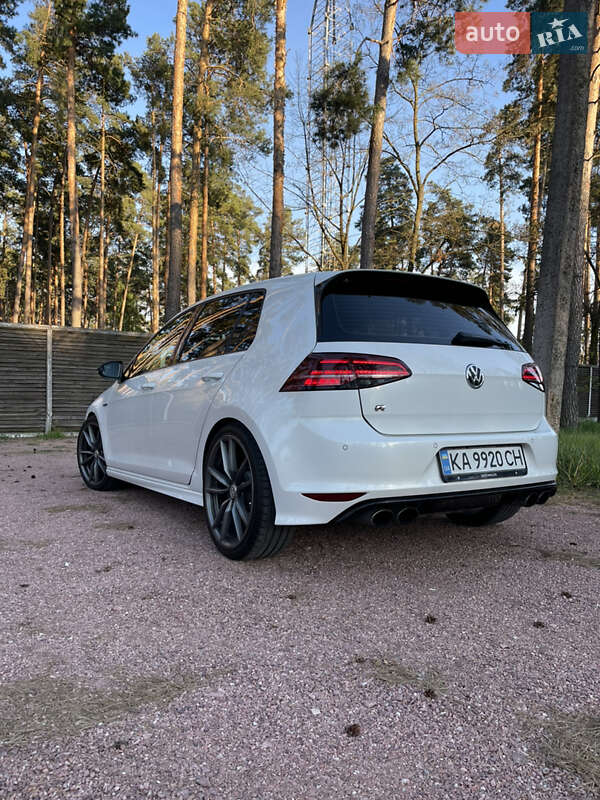 Хэтчбек Volkswagen Golf R 2017 в Киеве фото 5 Хэтчбек Volkswagen Golf R 2017 в Киеве