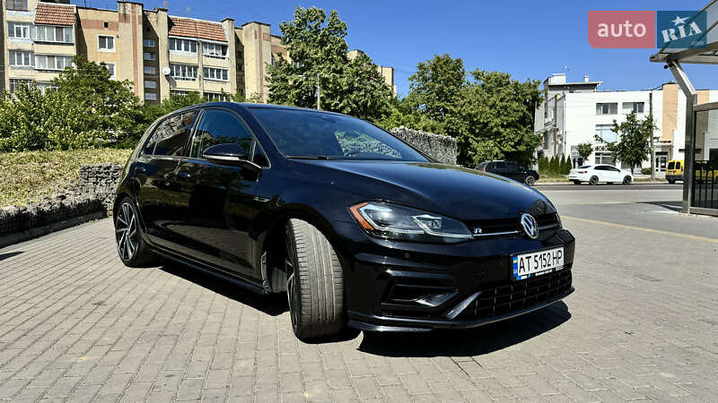 Хетчбек Volkswagen Golf R 2017 в Івано-Франківську