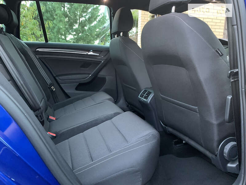 Універсал Volkswagen Golf R 2019 в Ковелі