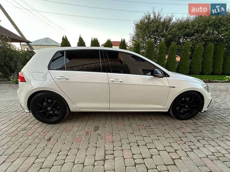 Хэтчбек Volkswagen Golf R 2018 в Ивано-Франковске